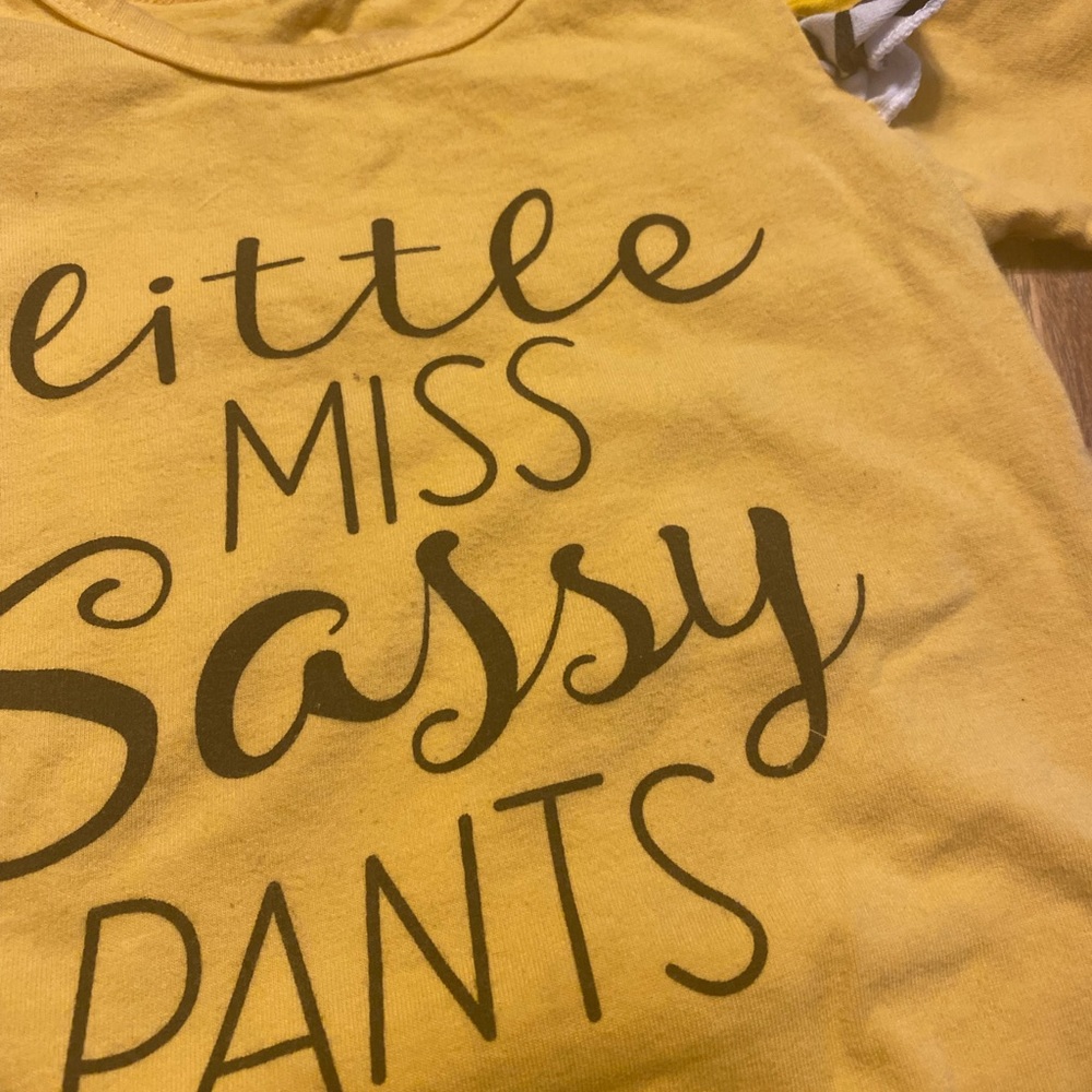 Sassy pants outfit - Picture 3 of 4